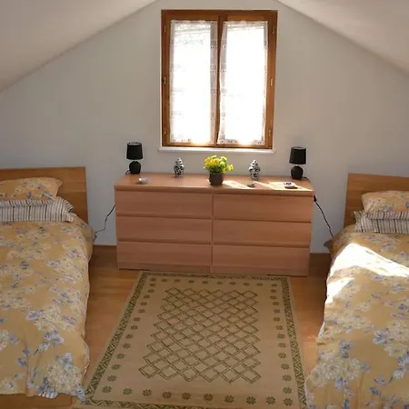 Apartment La Truffiere Lovely Well Equipped House Gindou